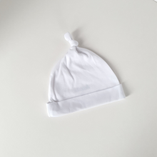 Load image into Gallery viewer, Organic Cotton Knot Hat | White
