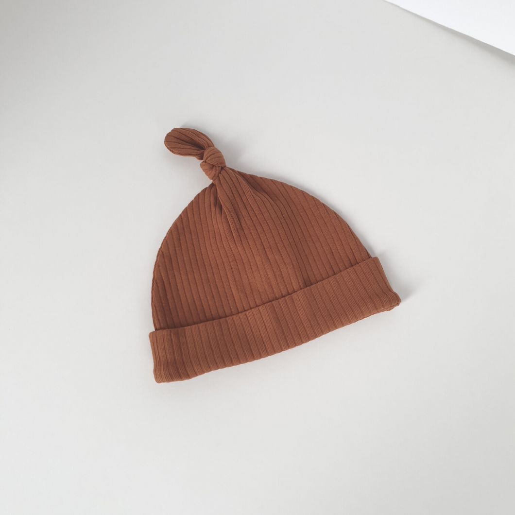 Organic Cotton Ribbed Knot Hat | Deep Rust